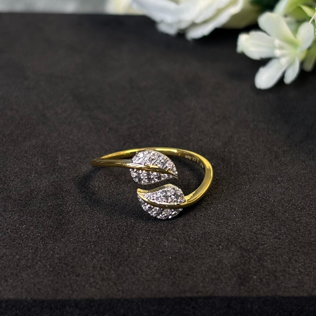 DIAMOND RING  ( 9KT GOLD)