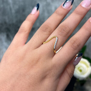 DIAMOND RING  ( 9KT GOLD) - Image 2