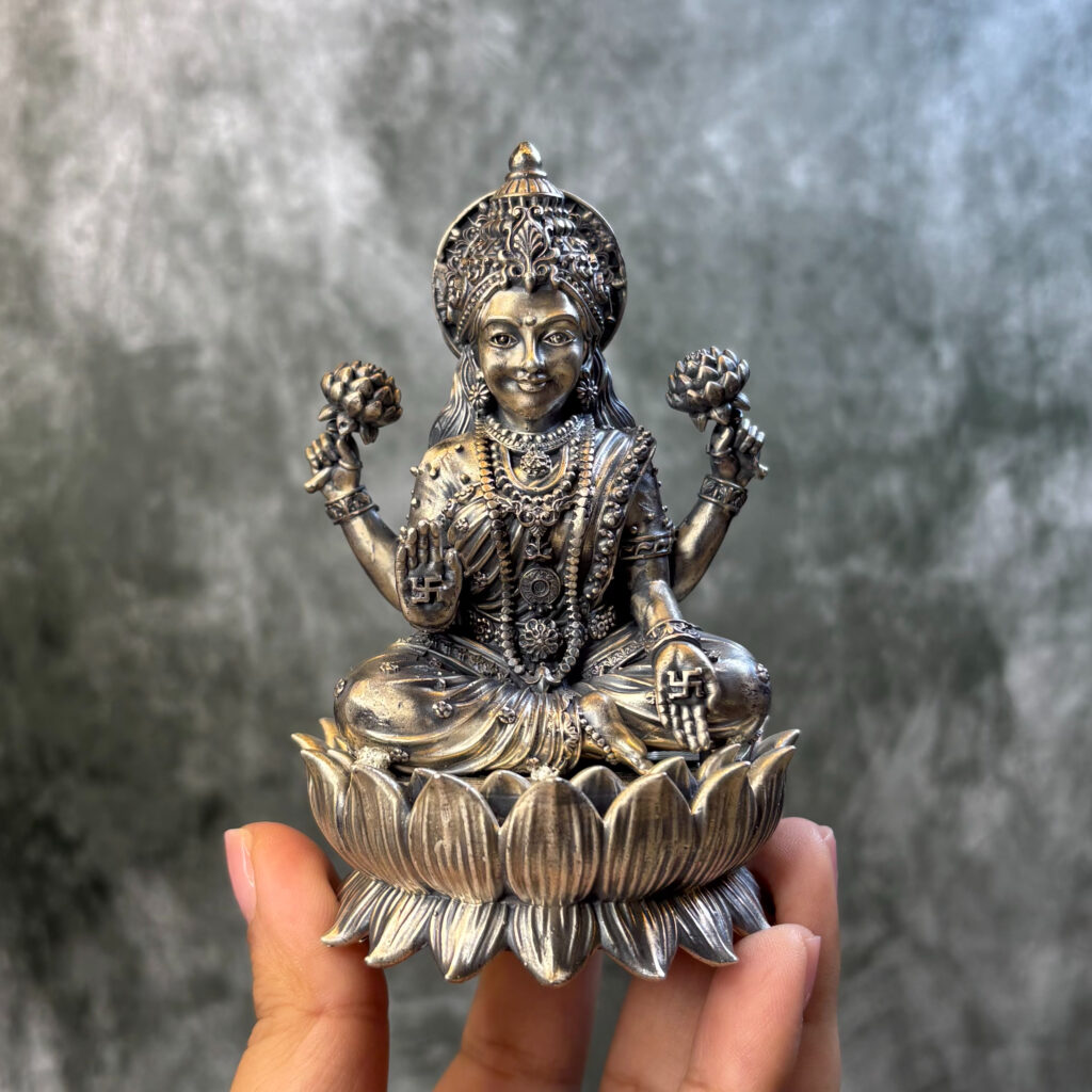 GODDESS LAKSHMI ( 925 SILVER) - Image 4