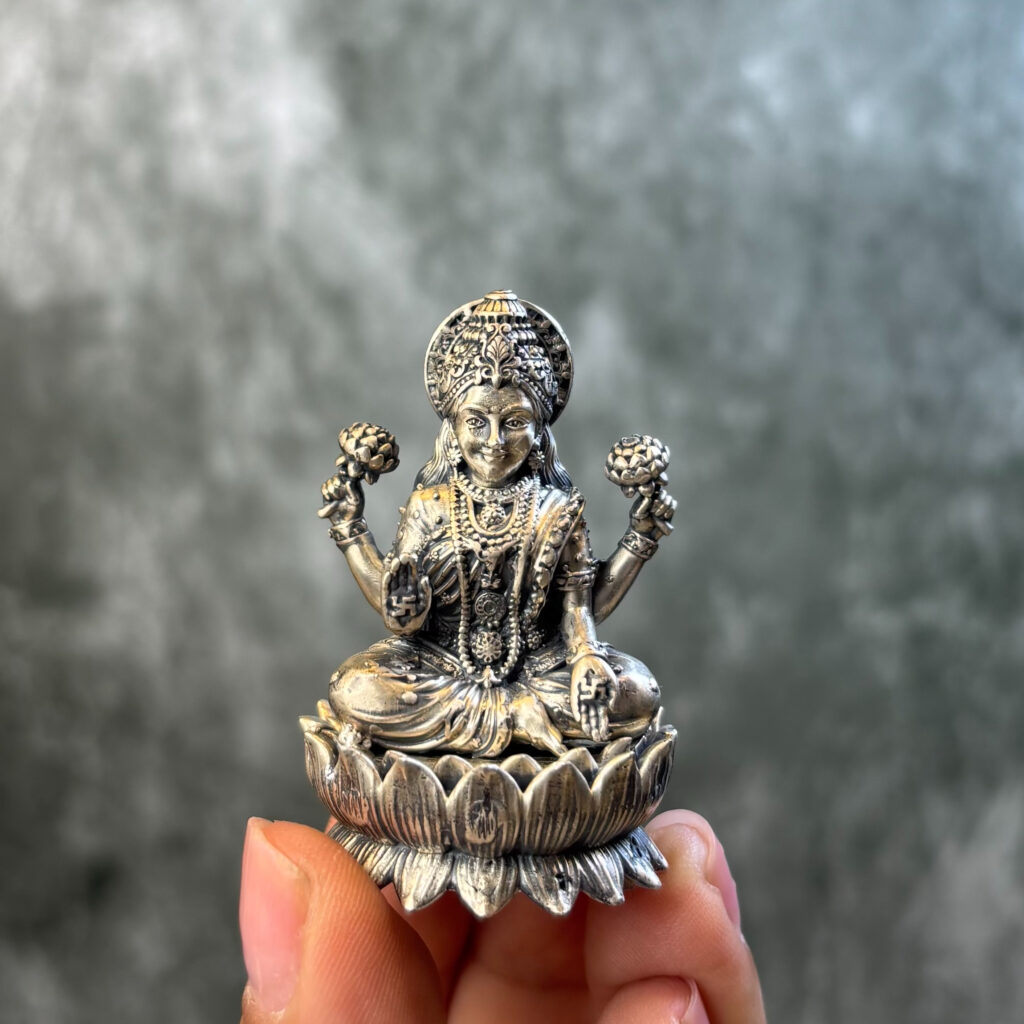 GODDESS LAKSHMI ( 925 SILVER) - Image 3