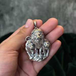 BROOCH ( 925 SILVER)