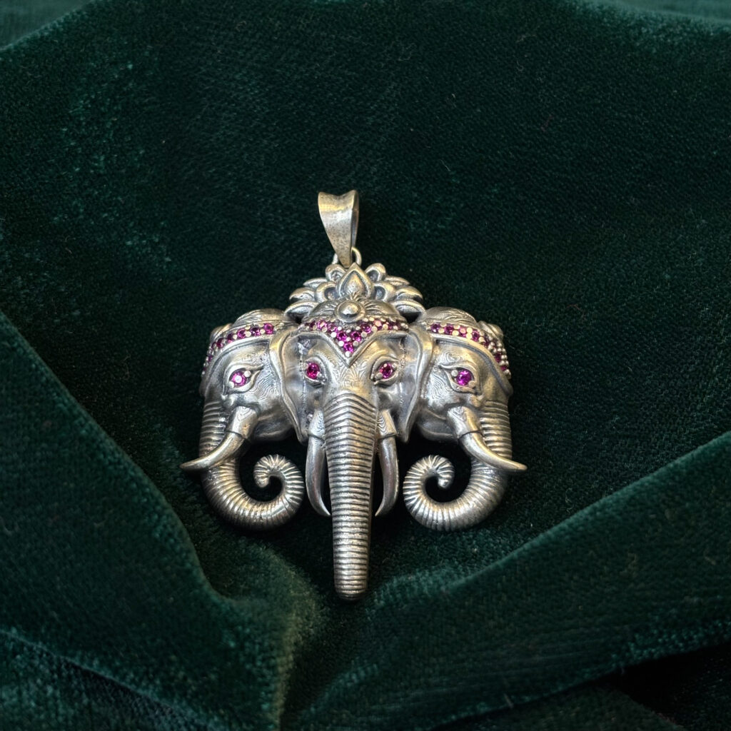 BROOCH ( 925 SILVER)