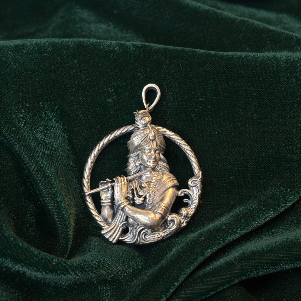 BROOCH ( 925 SILVER)