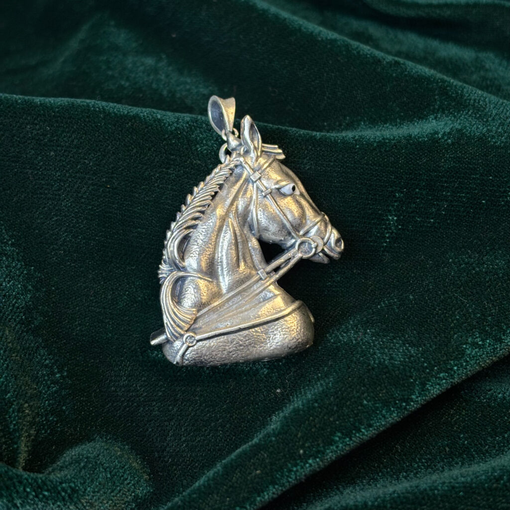 BROOCH ( 925 SILVER)