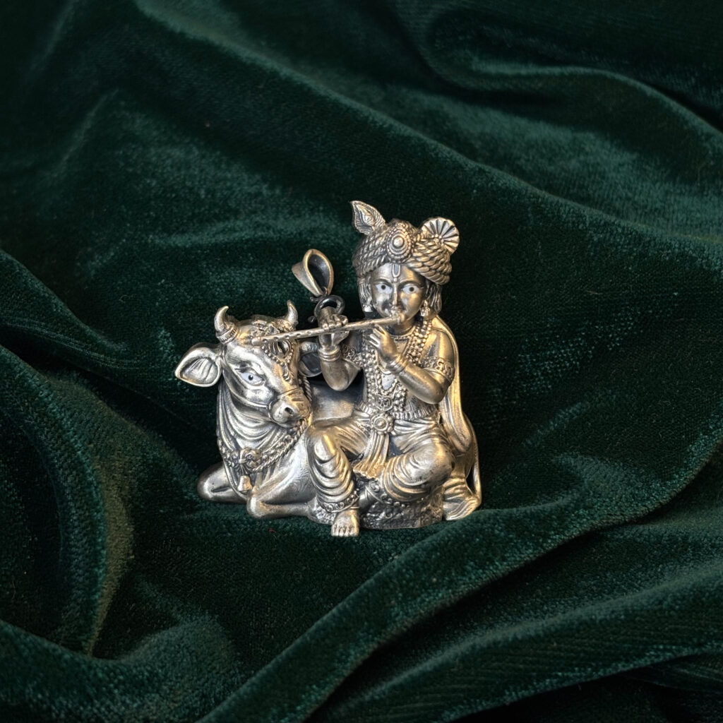 BROOCH ( 925 SILVER)