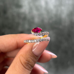 LADIES RING ( 18KT GOLD)