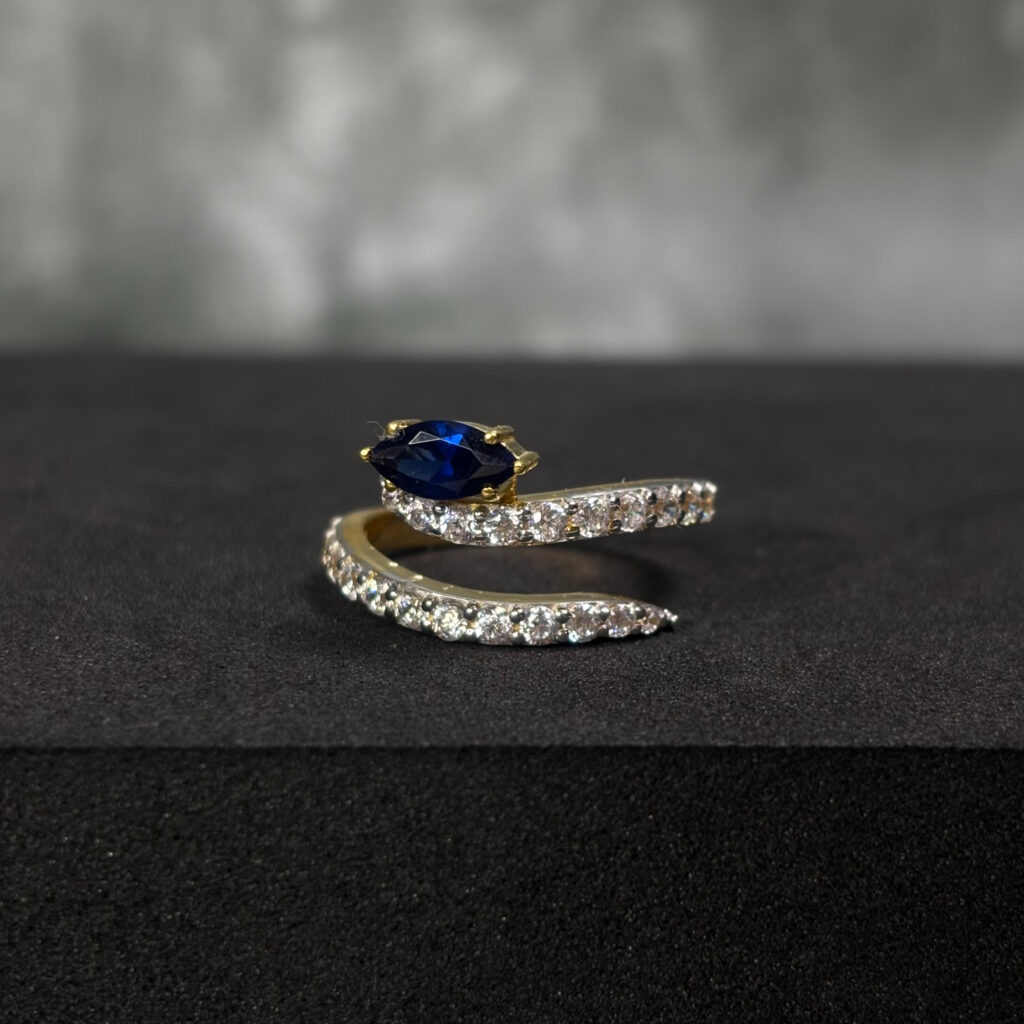 LADIES RING ( 18KT GOLD) - Image 3