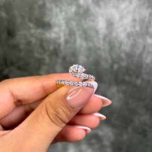 LADIES RING ( 9KT GOLD)