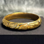 ELECTRO FORMING GOLD BANGLE - Image 3