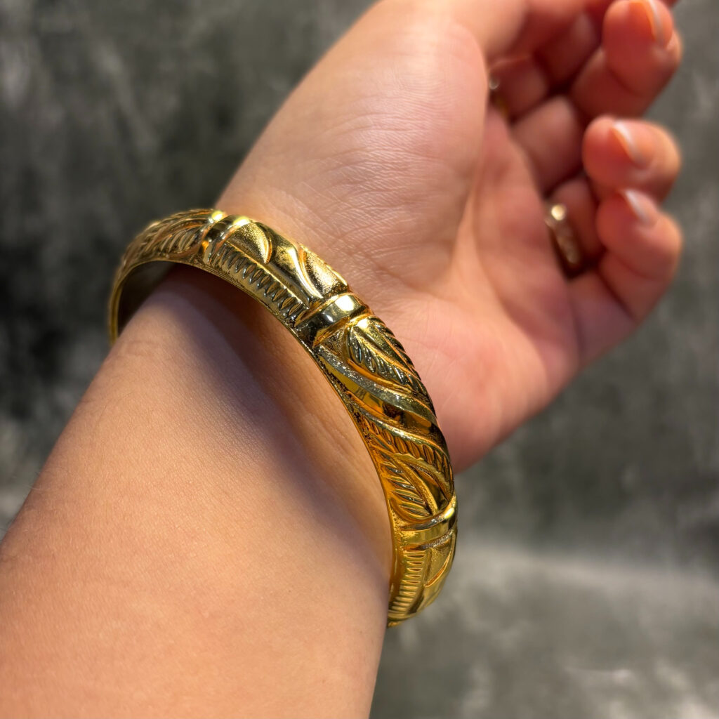 ELECTRO FORMING GOLD BANGLE - Image 2