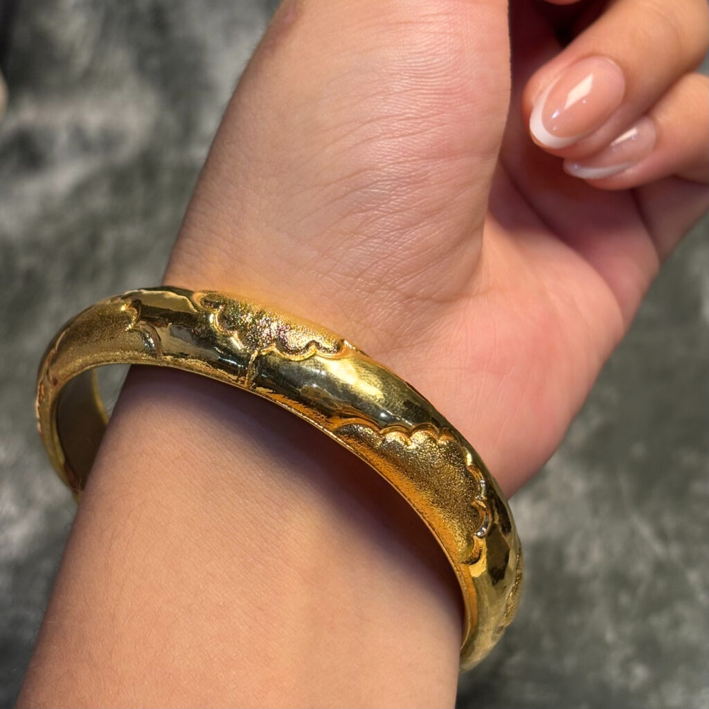 ELECTRO FORMING GOLD BANGLE - Image 2