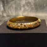 ELECTRO FORMING GOLD BANGLE - Image 3