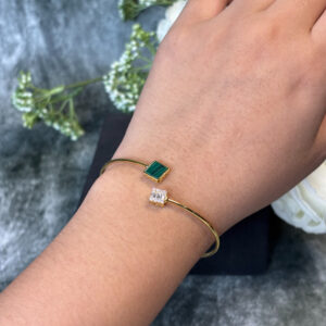 BANGLE ( 9KT GOLD)