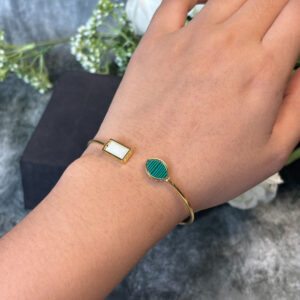 BANGLE ( 9KT GOLD)