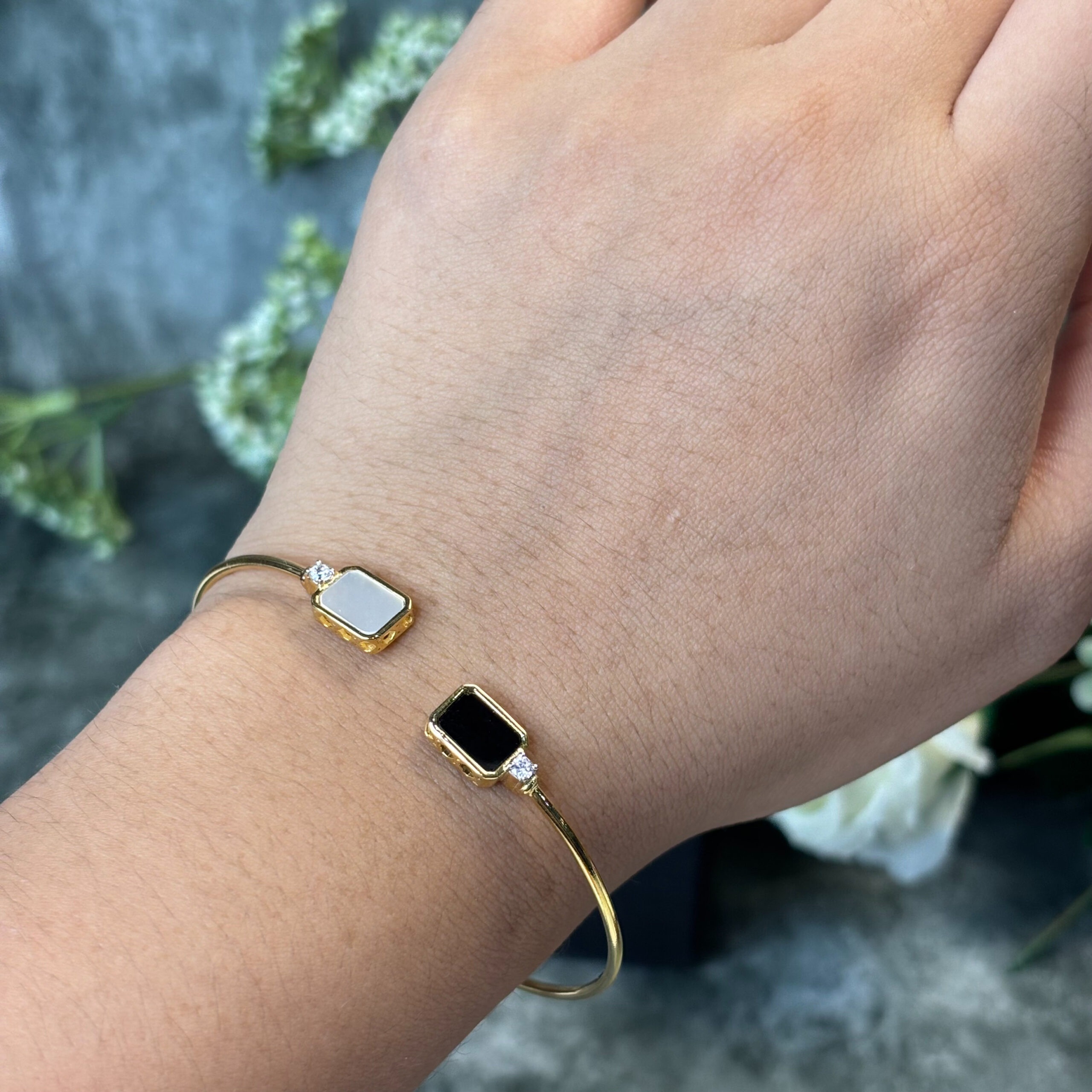IMG_3812 BANGLE ( 9KT GOLD) - Image 1