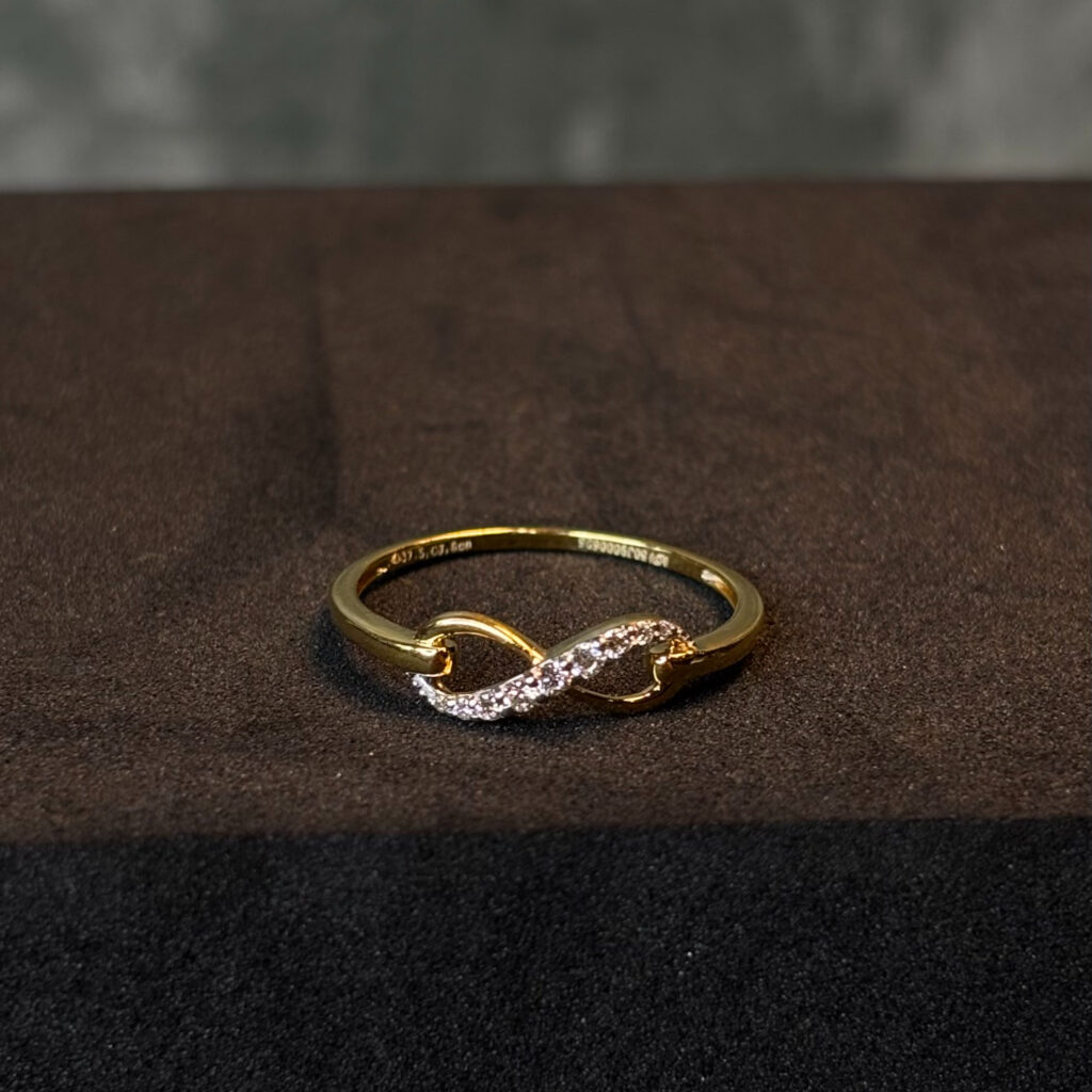 DIAMOND RING ( 9KT GOLD)