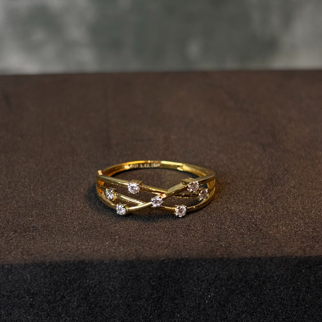 DIAMOND RING ( 9KT GOLD)