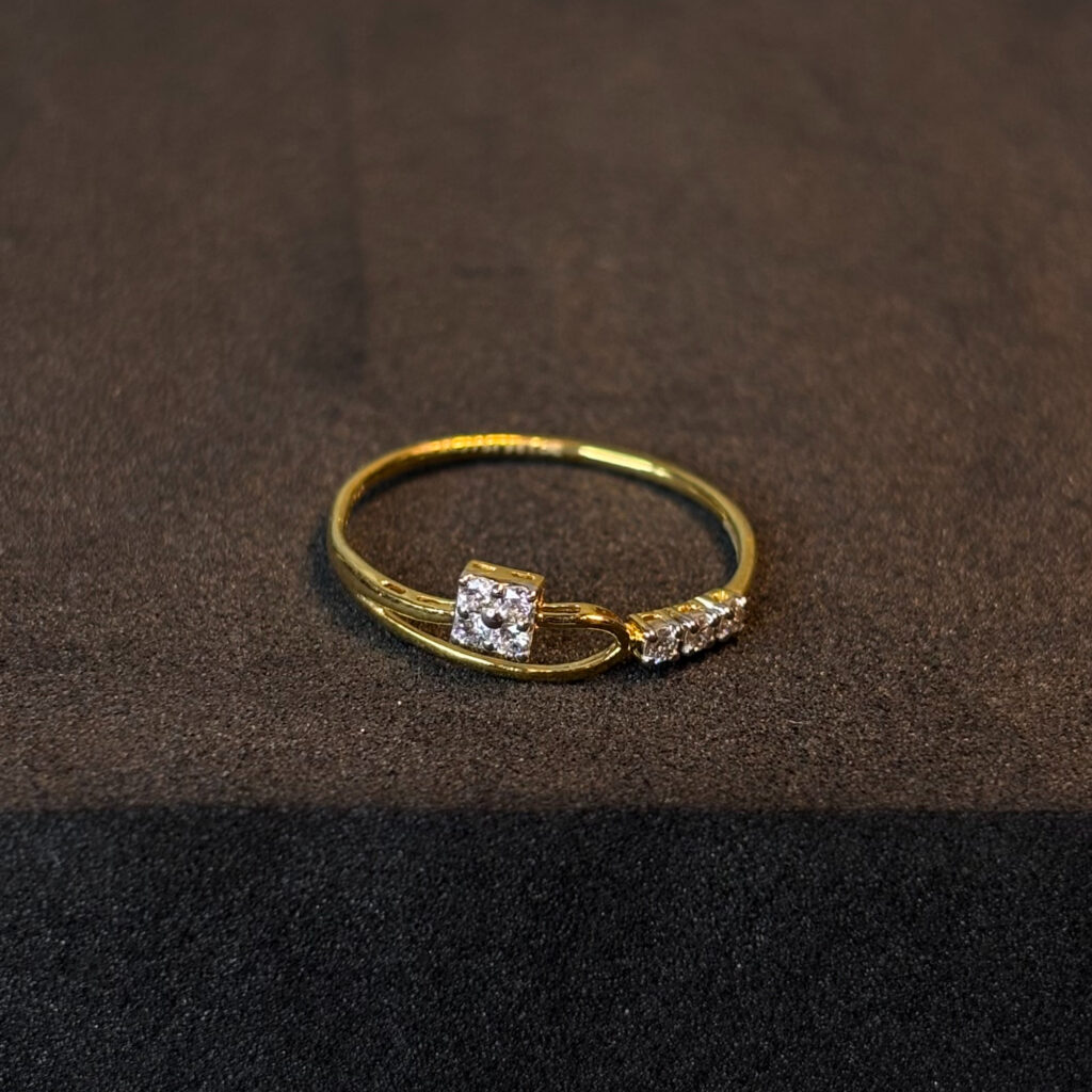 DIAMOND RING ( 9KT GOLD)