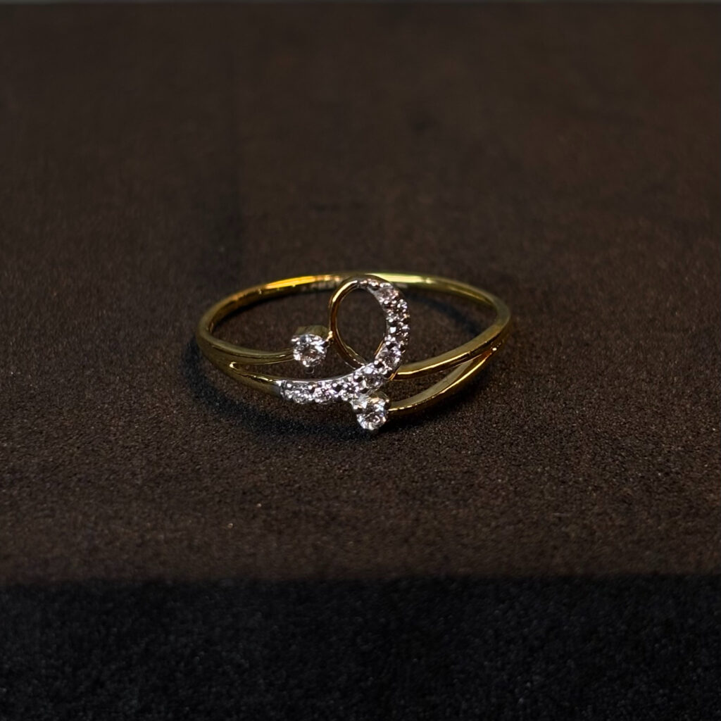 DIAMOND RING ( 9KT GOLD)