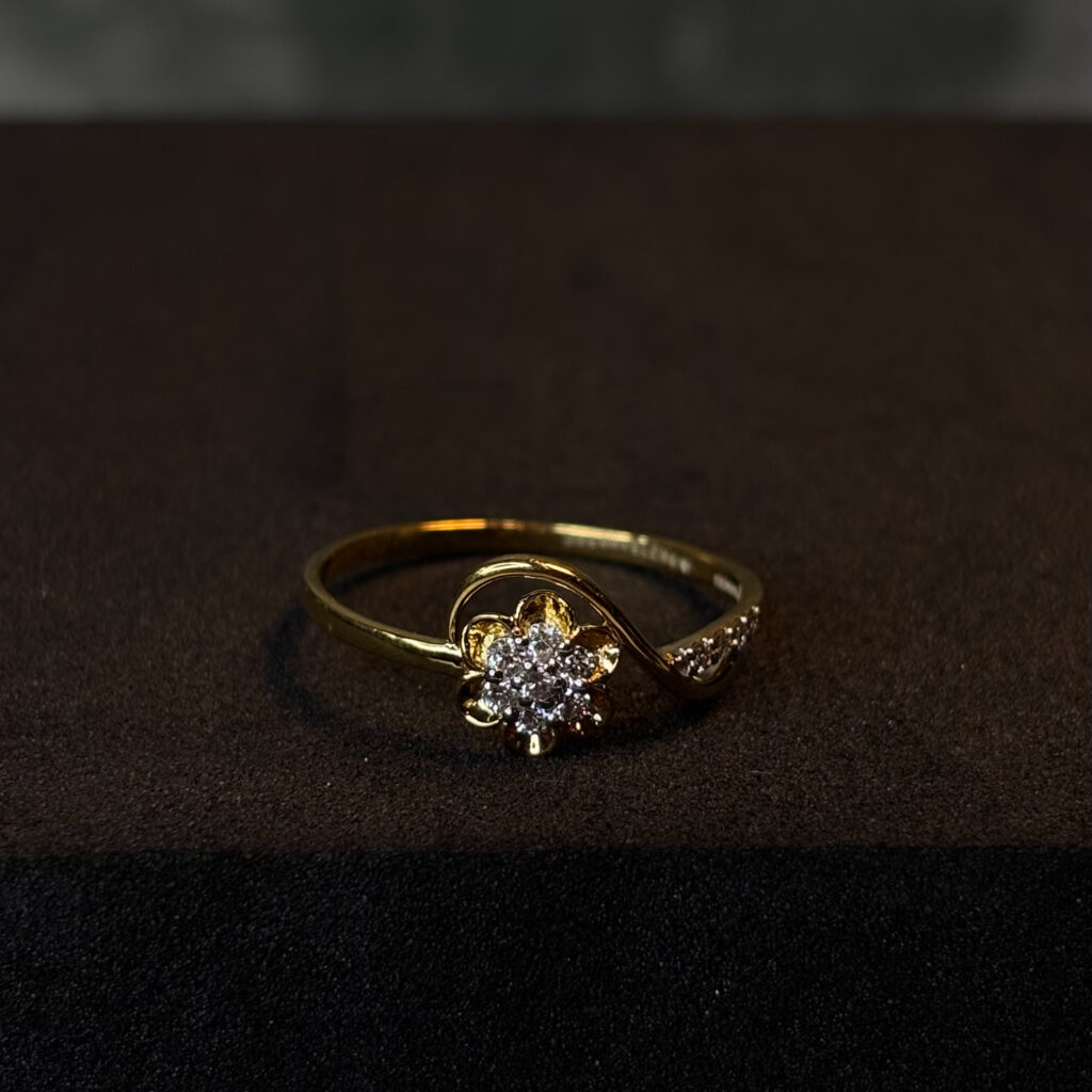 DIAMOND RING ( 9KT GOLD)