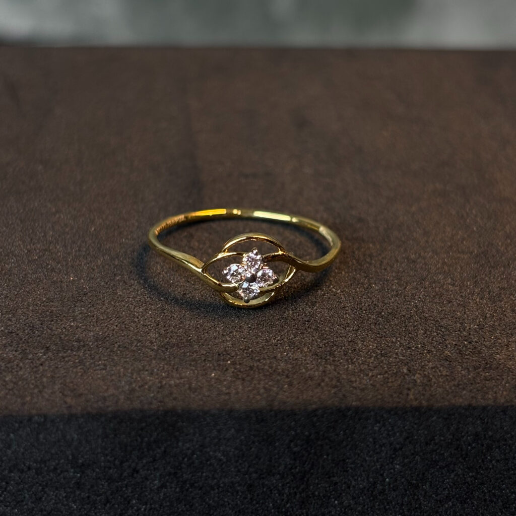 DIAMOND RING ( 9KT GOLD)