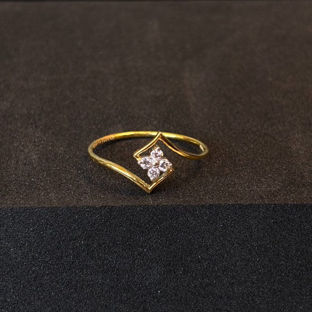 DIAMOND RING ( 9KT GOLD)