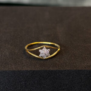 LADIES RING ( 9KT GOLD)