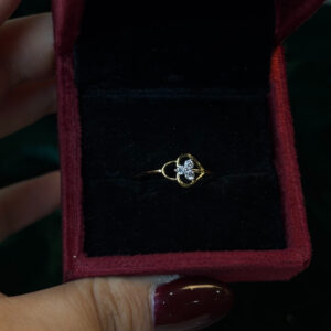 LADIES RING ( 9KT GOLD)