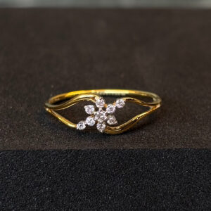 LADIES RING ( 9KT GOLD)