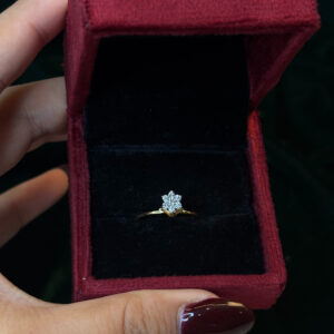 LADIES RING ( 9KT GOLD)