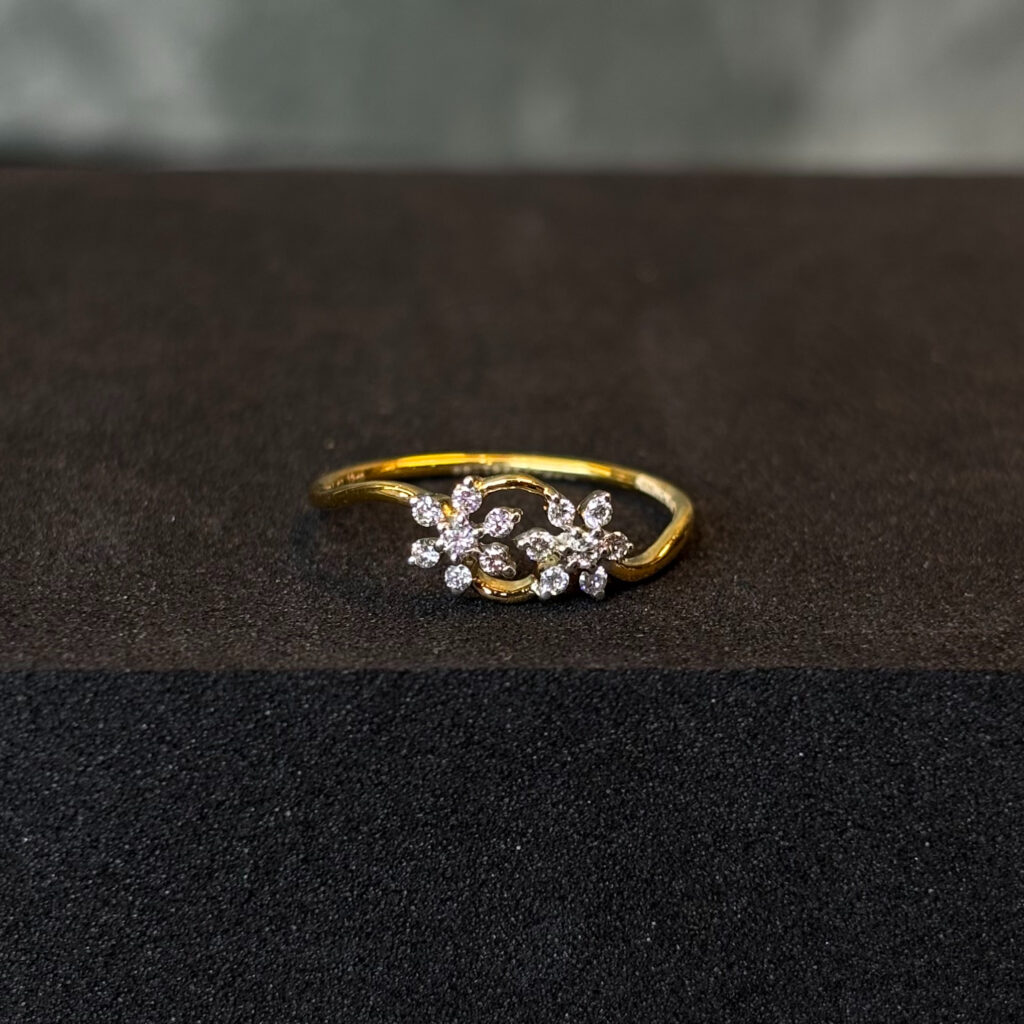 DIAMOND RING ( 9KT GOLD)