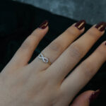 LADIES RING ( 9KT GOLD)