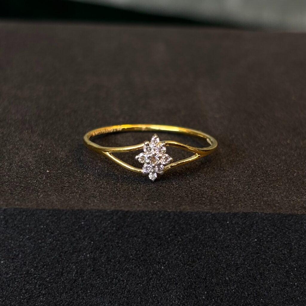 DIAMOND RING ( 9KT GOLD)