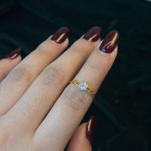 LADIES RING ( 9KT GOLD)