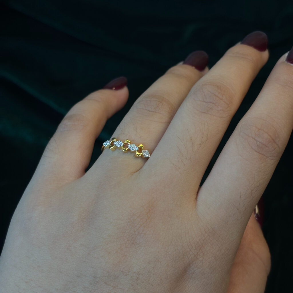 DIAMOND RING ( 9KT GOLD) - Image 2