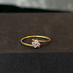 LADIES RING ( 9KT GOLD)
