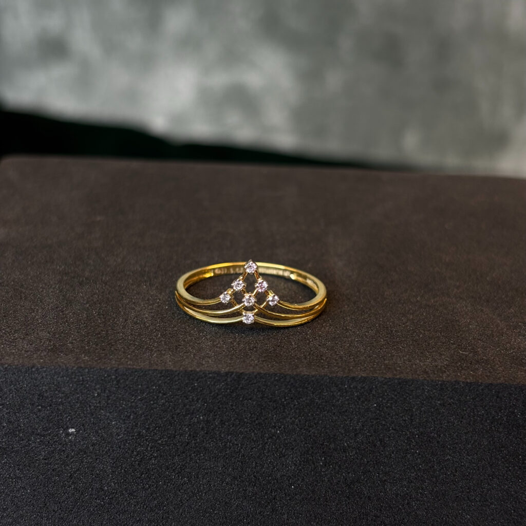 DIAMOND RING ( 9KT GOLD)