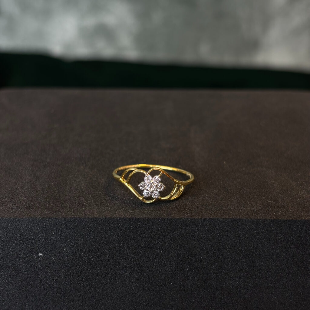 DIAMOND RING ( 9KT GOLD)