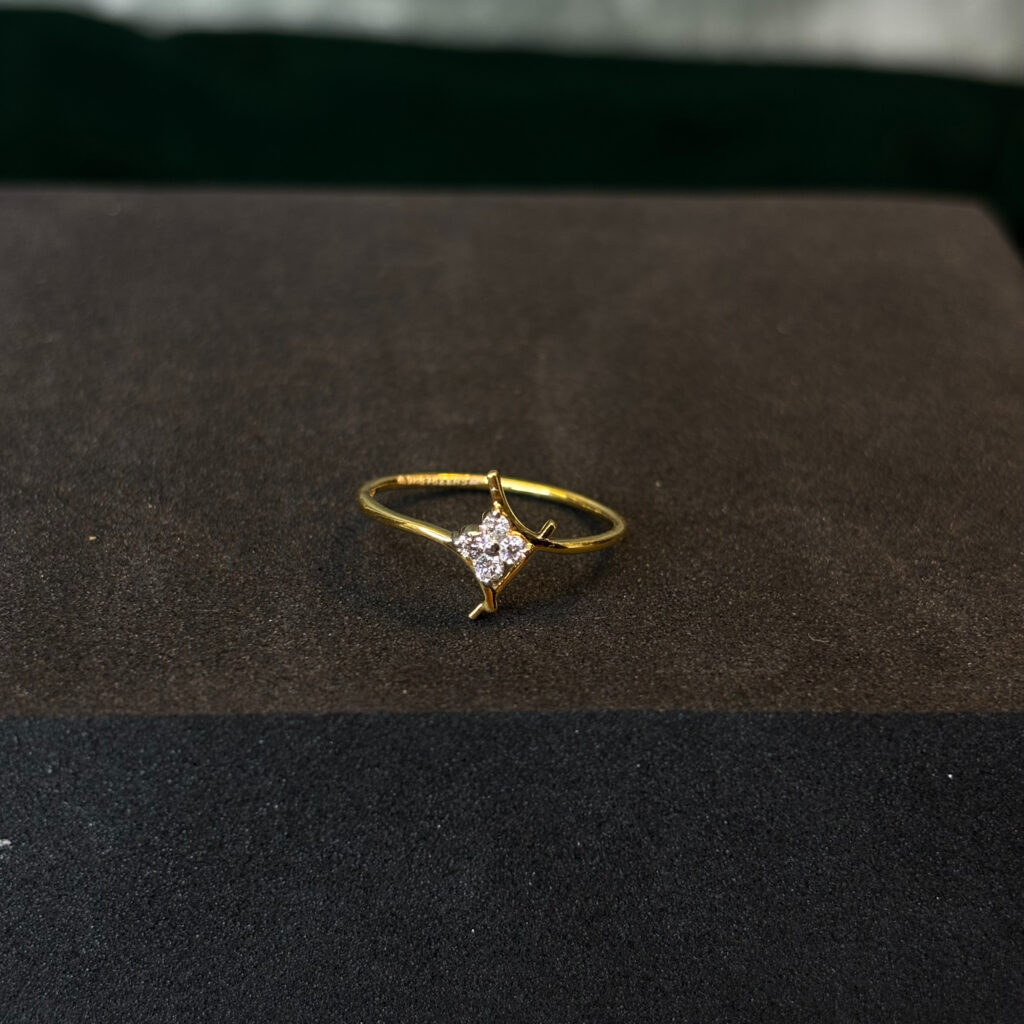 DIAMOND RING ( 9KT GOLD)