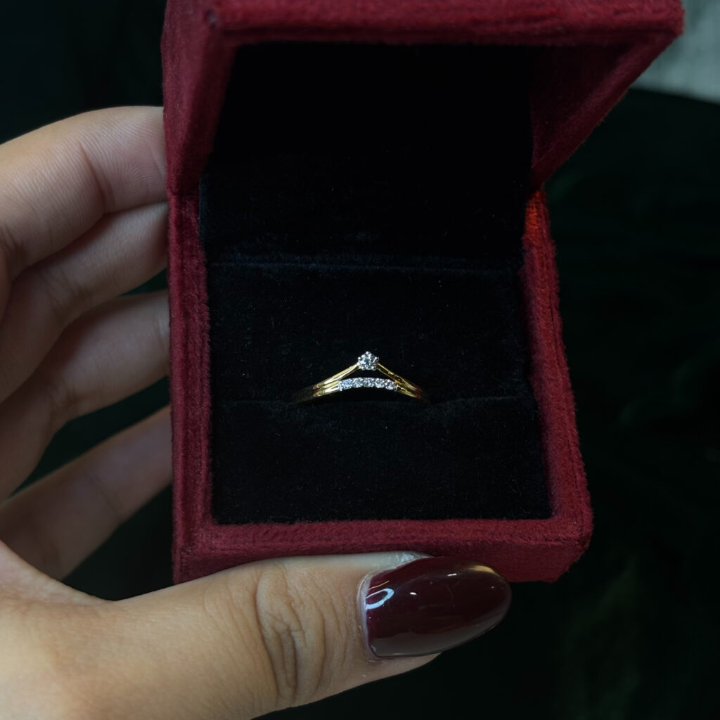 DIAMOND RING ( 9KT GOLD) - Image 3