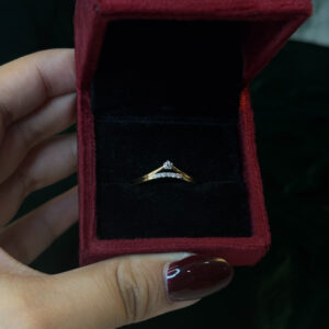 LADIES RING ( 9KT GOLD)