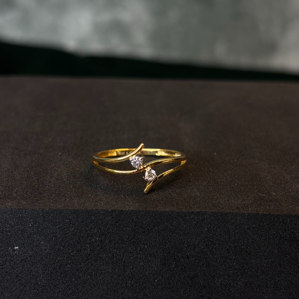 DIAMOND RING ( 9KT GOLD)