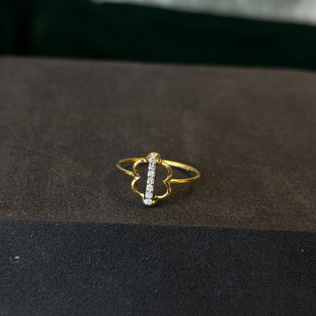 DIAMOND RING ( 9KT GOLD)