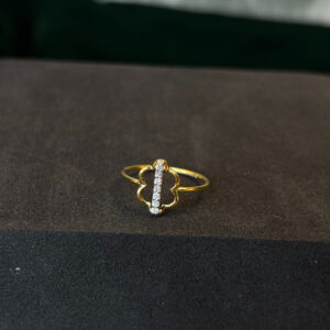 LADIES RING ( 9KT GOLD)