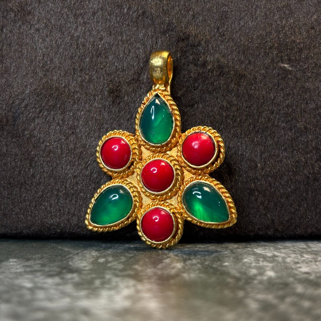 ELECTRO FORMING TRADITIONAL PENDENT - Image 3