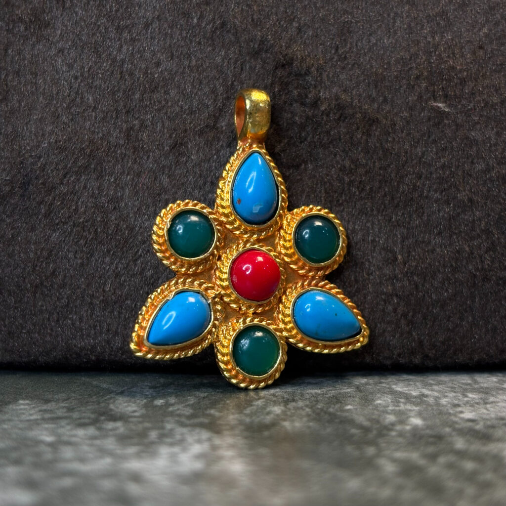 ELECTRO FORMING TRADITIONAL PENDENT - Image 3