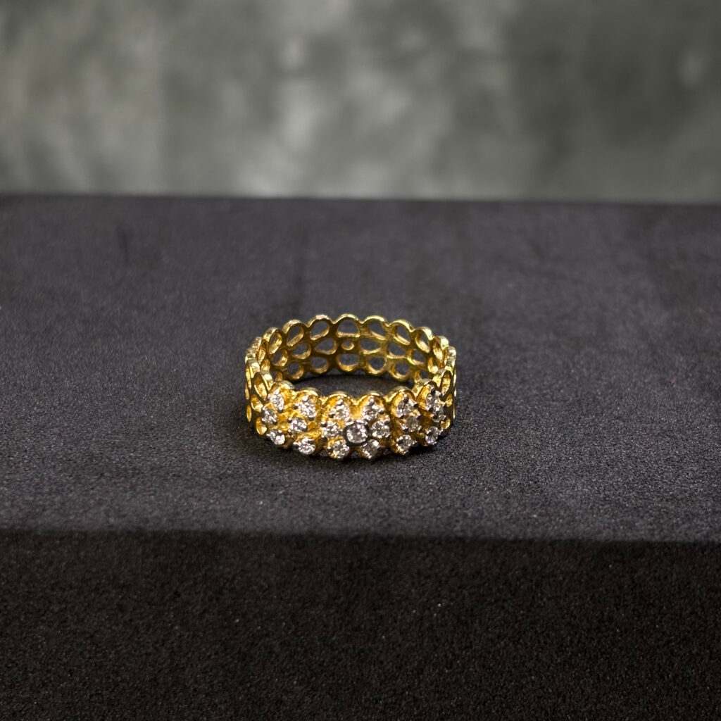 LAB GROWN DIAMOND RING ( 14KT GOLD) - Image 3
