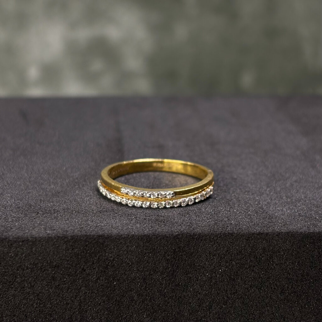 LAB GROWN DIAMOND RING ( 14KT GOLD) - Image 3
