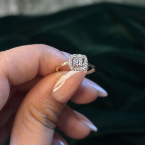 DIAMOND RING  ( 9KT GOLD)