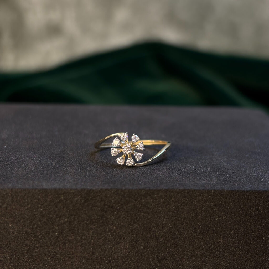 DIAMOND RING  ( 9KT GOLD) - Image 3